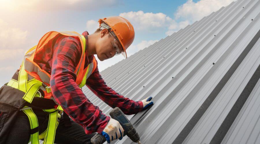 Professional Emergency Roof Repairs services in Lauderdale, MS